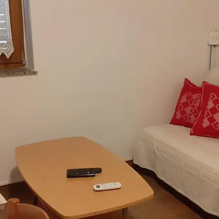 Kelk Loznati Apartment Exterior photo